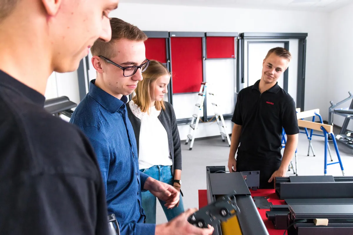 In internen und externen Workshops können die markilux Auszubildenden neue Erfahrungen sammeln.