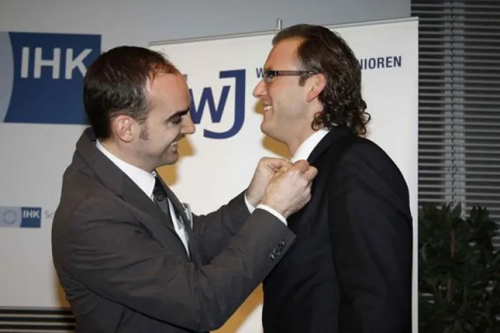 Bild: Wirtschaftsjunioren Augsburg wählen neuen Vorstand