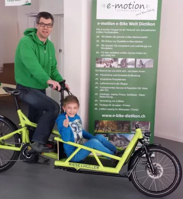 Bild: e-motion e-Bike Experten Gruppe eröffnet 2. Shop in der Schweiz in Dietikon