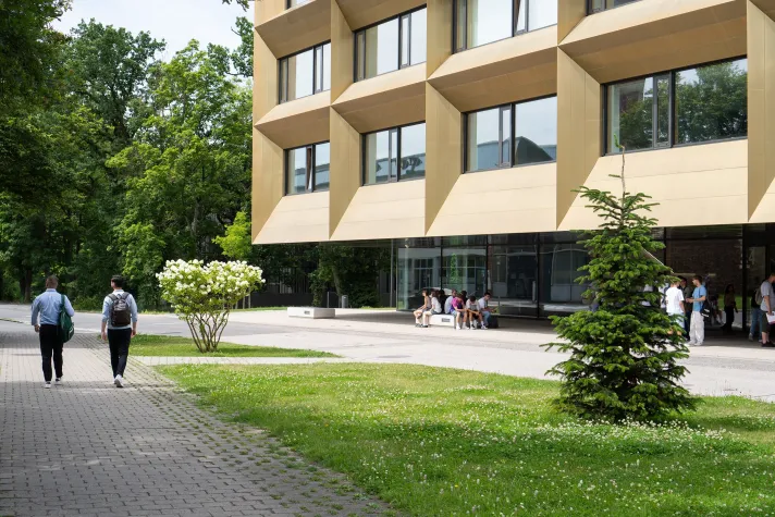 Bild: Zur Professur berufen: Der Weg an die Hochschule