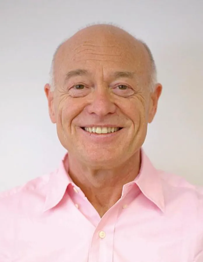 Prof. Bodo W. Lambertz setzt mit seinen Marken X-BIONIC® und X-SOCKS® Maßstäbe im Bereich der Textil-Technologie.