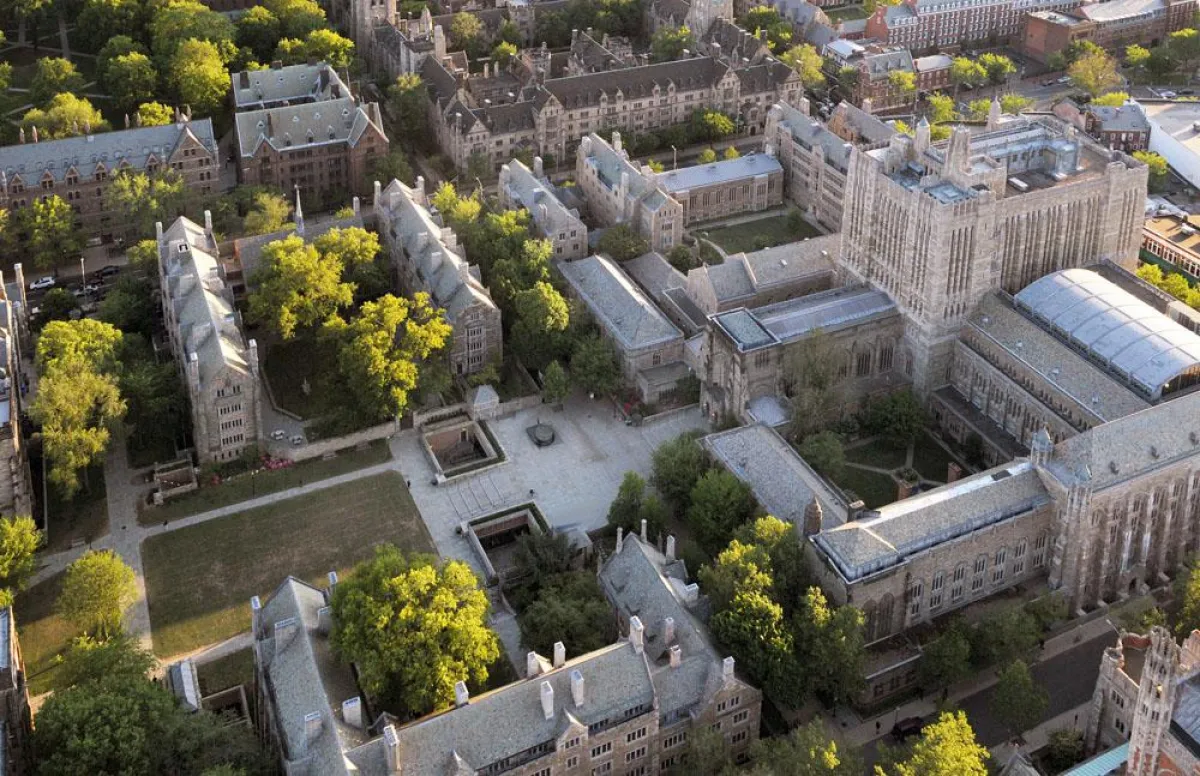 Der Campus von Yale aus der Vogelperspektive (c) Michael Marsland für Yale University