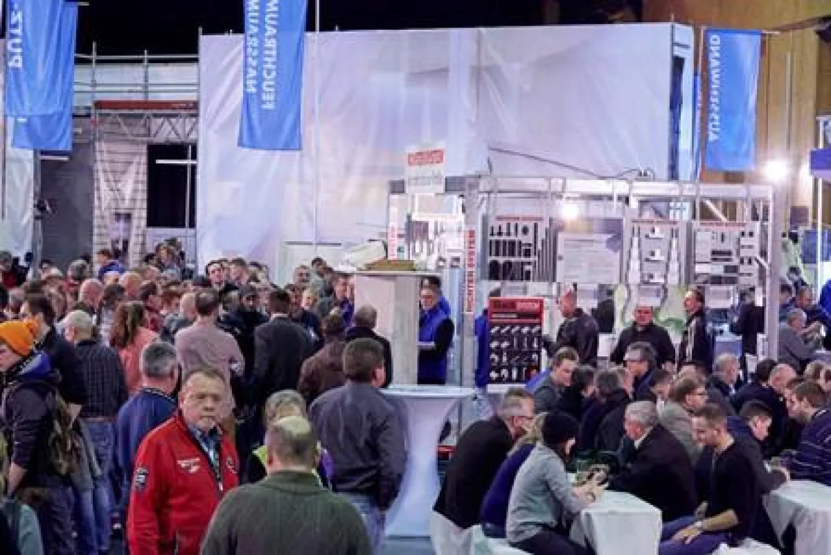 Großer Andrang beim Start der Knauf Werktage 2015 in Mainz. (Foto: Knauf/Lustenberger)