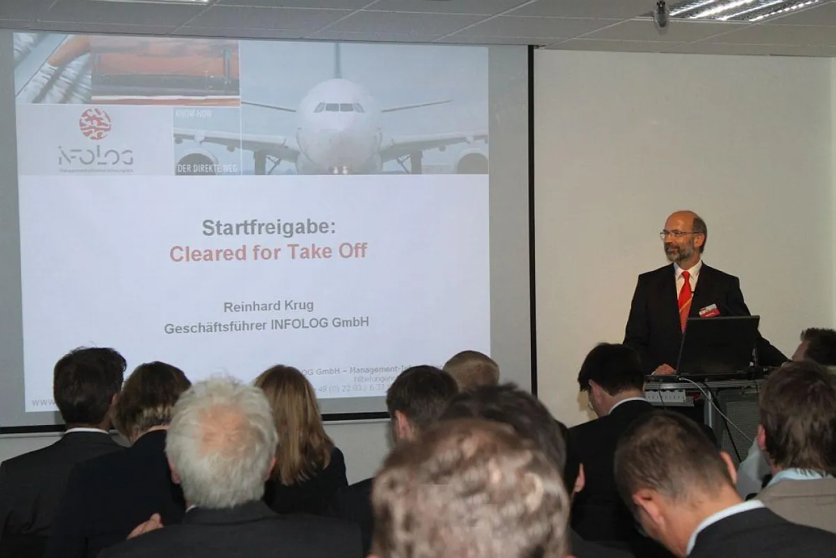 Begeisterung beim INFOLOG Steuer-Cockpit 2011