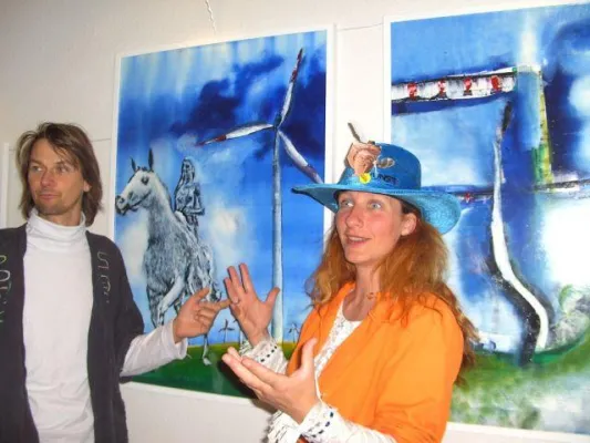 Viele neugierige Grabower kamen in die Kunstausstellung Bild: Viele neugierige Grabower kamen in die Kunstausstellung