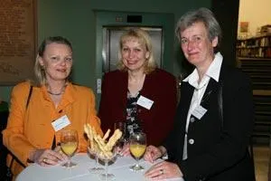 Netzwerken für den Erfolg - Portrait der Unternehmensberaterin und Initiatorin des Unternehmerinnenabends Ilona Orthwein Bild: Netzwerken für den Erfolg - Portrait der Unternehmensberaterin und Initiatorin des Unternehmerinnenabends Ilona Orthwein