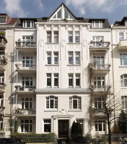 Versteckte Mängel: Vorsicht beim Altbau-Kauf Bild: Versteckte Mängel: Vorsicht beim Altbau-Kauf