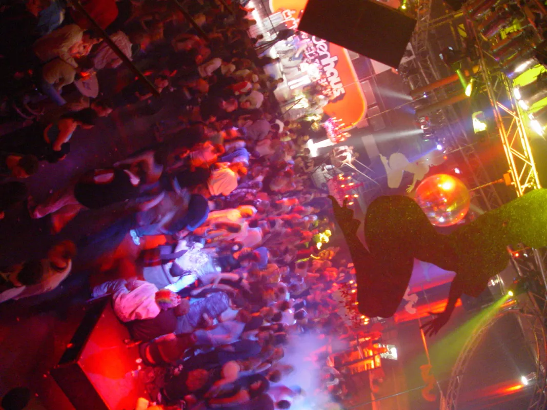 All Area Party in der Kultfabrik
