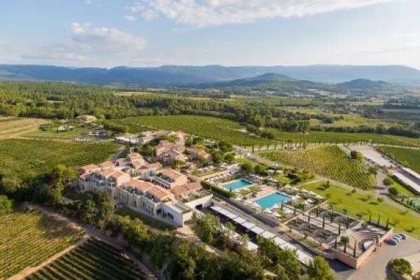 Bild: Luxuriöses Wohnen im Weinberg