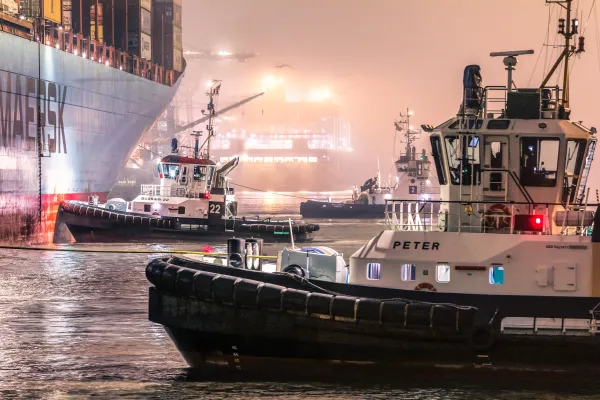 Hamburg, 03.09.2022 Foto-Kalender "Faszination Hamburger Hafen" Kai-Uwe Klauß, Industrieromantik für die Wand Bild: Hamburg, 03.09.2022 Foto-Kalender "Faszination Hamburger Hafen" Kai-Uwe Klauß, Industrieromantik für die Wand