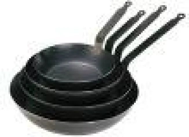 Bild: Pfannen zum Kochen mit Gas