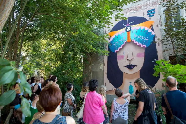Bunte Buntfärberei begeistert mehr als 5500 Besucher mit urbaner Kunst in Limbach-Oberfrohna Bild: Bunte Buntfärberei begeistert mehr als 5500 Besucher mit urbaner Kunst in Limbach-Oberfrohna