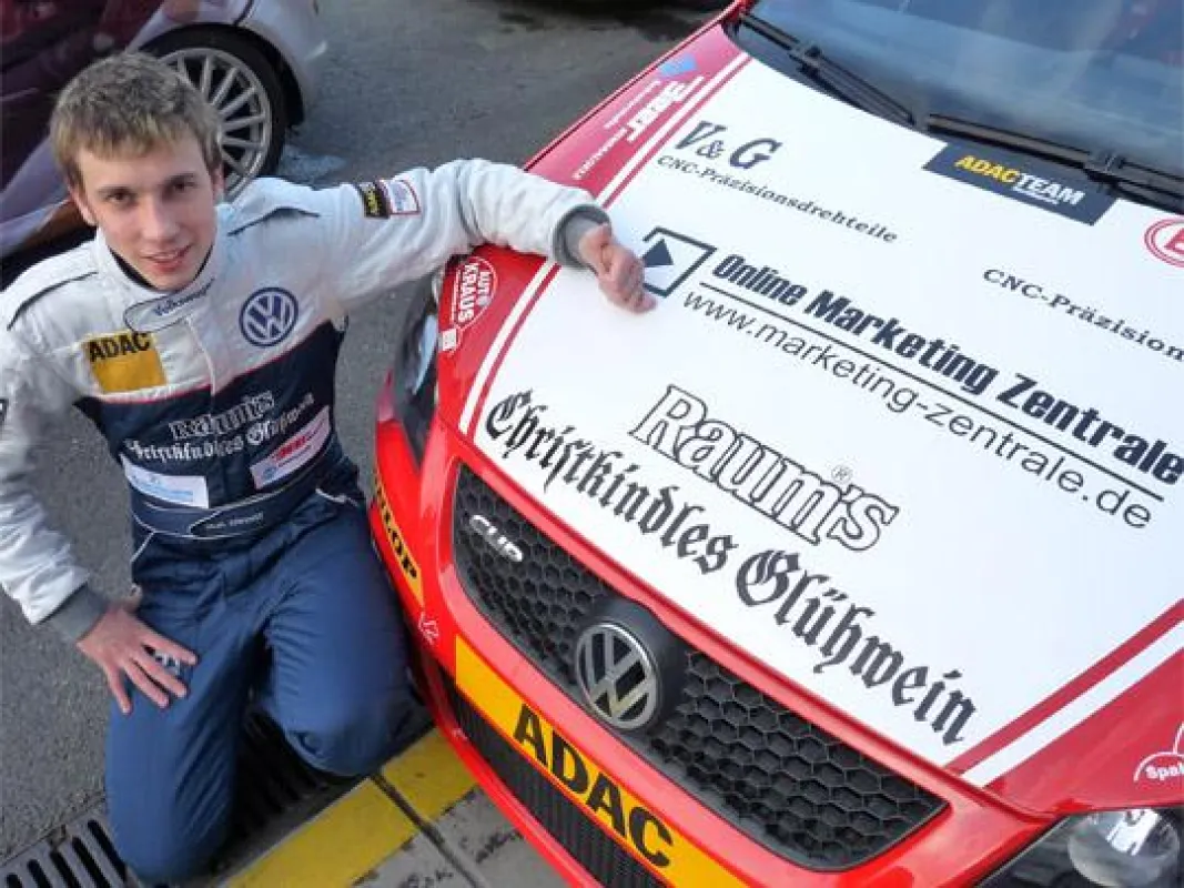 Testfahrten erfolgreich abgeschlossen: Elia Erhart freut sich auf die neue Saison.