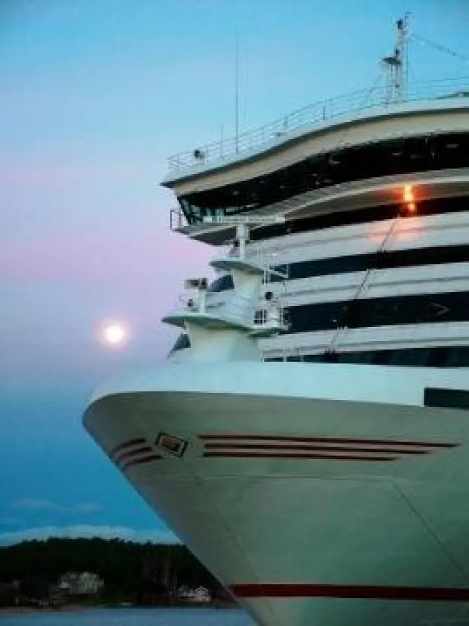 »50 Jahre Viking Line - eine moderne Ostseeflotte«