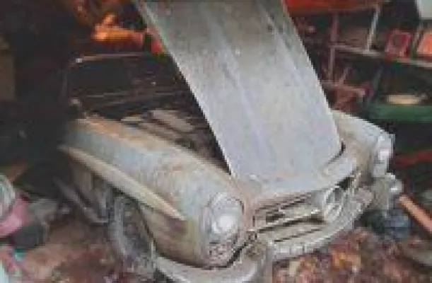 Bild: Ein Vater zu seiner Tochter: Zum Schulabschluss mit Auszeichnung bekommst Du ein altes Auto.
