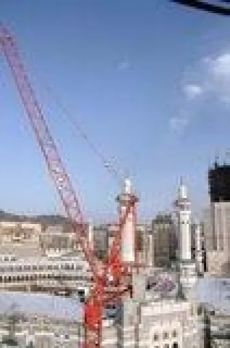 Ein Mekka für Himmelsstürmer - 44 WOLFF Krane im Einsatz im Wallfahrtsort Mekka Bild: Ein Mekka für Himmelsstürmer - 44 WOLFF Krane im Einsatz im Wallfahrtsort Mekka
