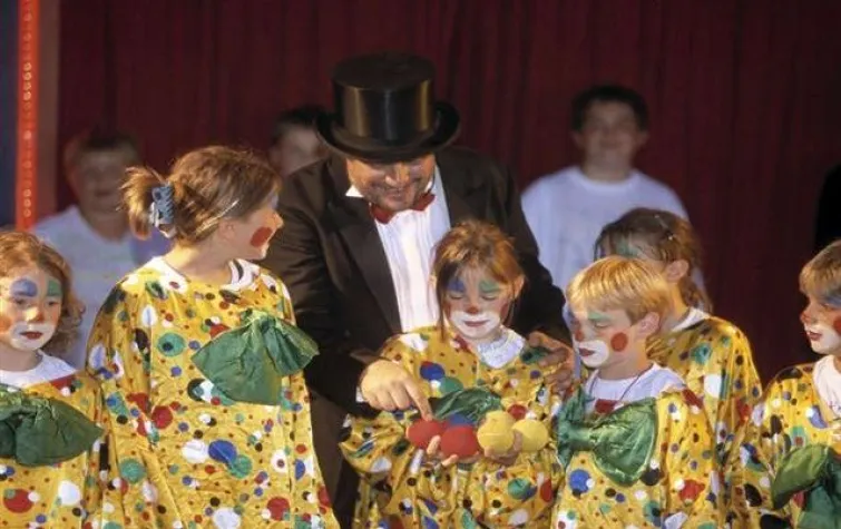 Bild: Safari, Zirkus oder Wellness? Familienprogramme in den Osterferien