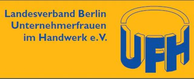 Frauen netzwerken im Berliner Energie Zentrum Berlin Bild: Frauen netzwerken im Berliner Energie Zentrum Berlin