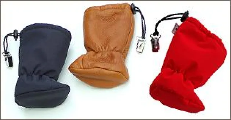 Der Tragehilfenschuh/Tragetuchschuh von Kolibri Kids lässt keine Wünsche offen. Bild: Der Tragehilfenschuh/Tragetuchschuh von Kolibri Kids lässt keine Wünsche offen.