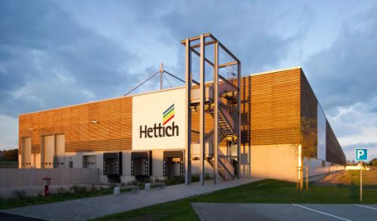 Mit TimeSlot Wartezeiten an der Rampe reduziert.