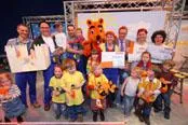 Stehaufmännchen schlagen Stadtpiraten Bild: Stehaufmännchen schlagen Stadtpiraten