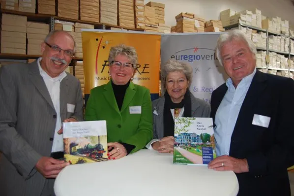 Bild: Keltische Musik, Jüdische Musik und die Eisenbahn Kasseler Verlage luden zum Neujahrsempfang