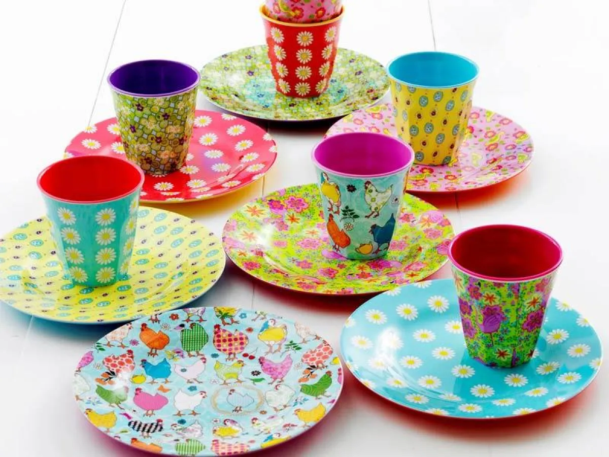 Buntes Melamingeschirr von RICE Dänemark