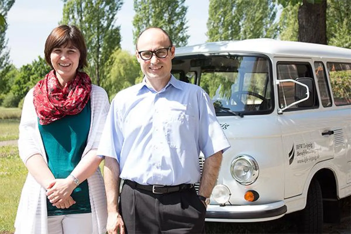 Corinna Schulze und Steffen Gonsior beraten vor Ort zur beruflichen Rehabilitation