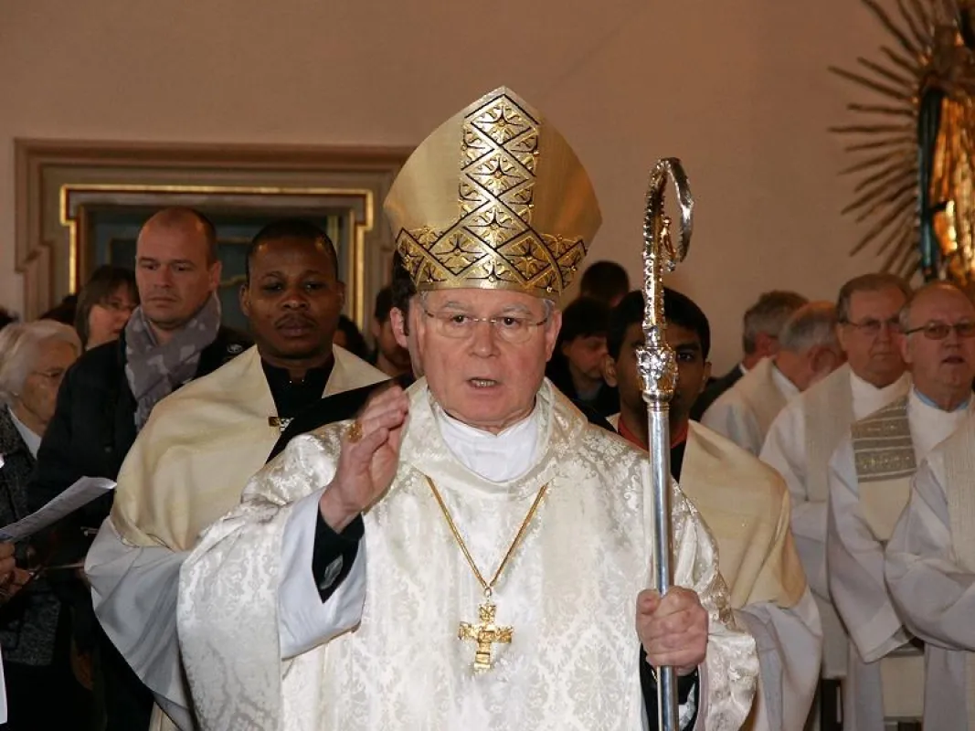Bischof Dr. Konrad Zdarsa beim Benediktbeurer Don-Bosco-Fest (Foto: Hermann Kuhn)