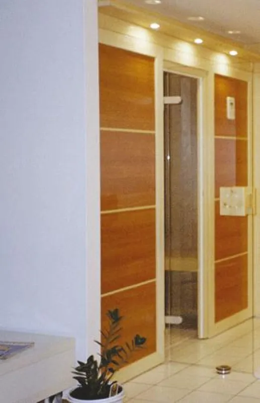 BEMBERG Multiline, die Kabine mit Sauna; Infrot und Softdampfbad