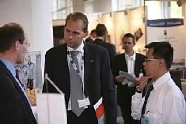Bild: „f-cell 2008“ - Messe als Informationsplattform und Kontaktbörse