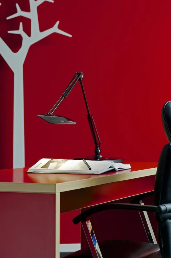 Glamox Luxo Lighting stellt mit seinen Partnern auf der ORGATEC in Halle 6, Stand A043 aus.