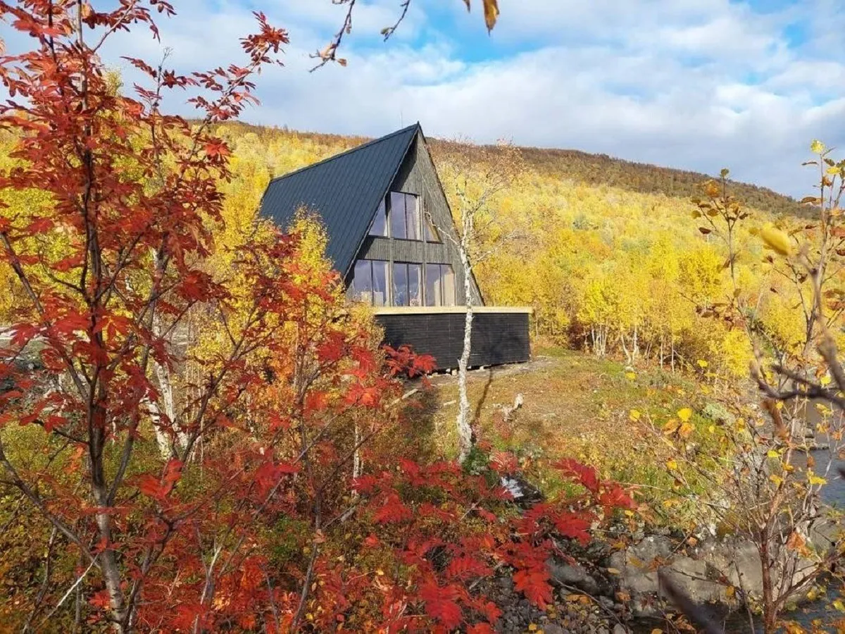 AVRAME bietet mit modularen Häusern aus Holz eine Lösung für bezahlbaren Wohnraum. (© Copyright© AVRAME)