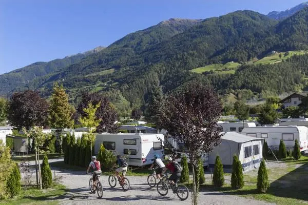 Bild: Vinschgau: Von Zelt-Abenteuer bis Luxus-Camping