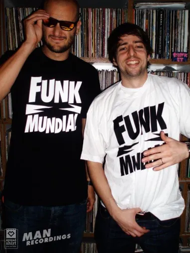 Bild: New York, Rio, Gräfenhainichen - Die neuen Baile-Funk-Spreadshirts von Man Recordings