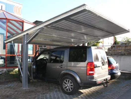 Bild: Solar-Carports: Sonne tanken und losfahren