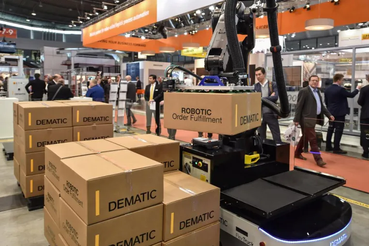 Dematic schickt intelligentes Picking-Flurförderfahrzeug in den Beta-Test Bild: Dematic schickt intelligentes Picking-Flurförderfahrzeug in den Beta-Test