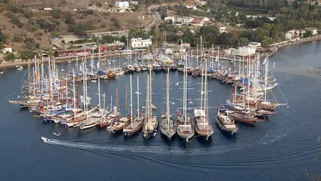 Bodrum Cup 2009 - Regatta der Gulets - Frischer Wind in weißen Segeln Bild: Bodrum Cup 2009 - Regatta der Gulets - Frischer Wind in weißen Segeln