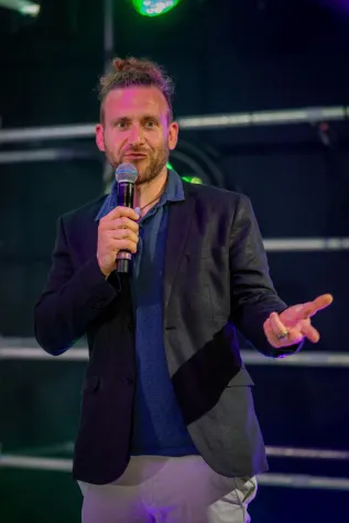 Wenn Moral zur Ware wird - warum unser Wirtschaftssystem dringend einen gesellschaftlichen Reset braucht Bild: Wenn Moral zur Ware wird - warum unser Wirtschaftssystem dringend einen gesellschaftlichen Reset braucht