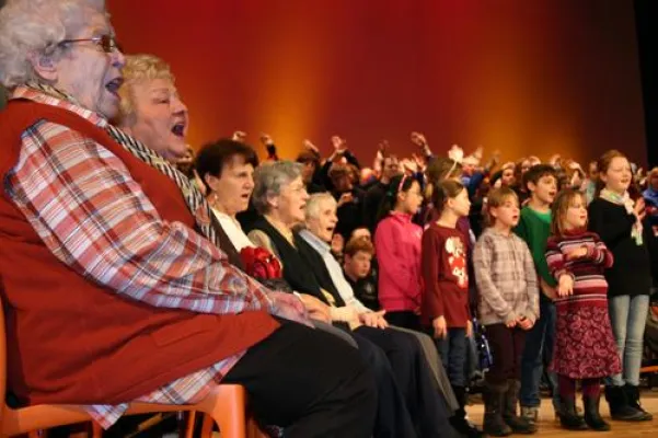 JugendKulturWerkstatt Pirmasens präsentiert den SONG FÜR PIRMASENS Bild: JugendKulturWerkstatt Pirmasens präsentiert den SONG FÜR PIRMASENS