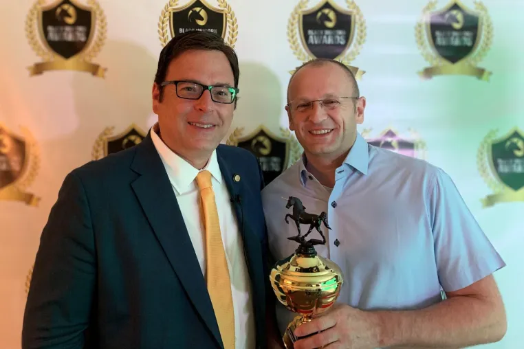 Checkmarx erhält den Black Unicorn Award als marktführender und visionärer Software-Security-Anbieter Bild: Checkmarx erhält den Black Unicorn Award als marktführender und visionärer Software-Security-Anbieter