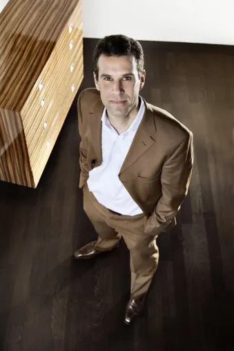 Neueröffnung im Levantehaus Hamburg: Nils Grimm - Werkstatt für feine Räume Bild: Neueröffnung im Levantehaus Hamburg: Nils Grimm - Werkstatt für feine Räume