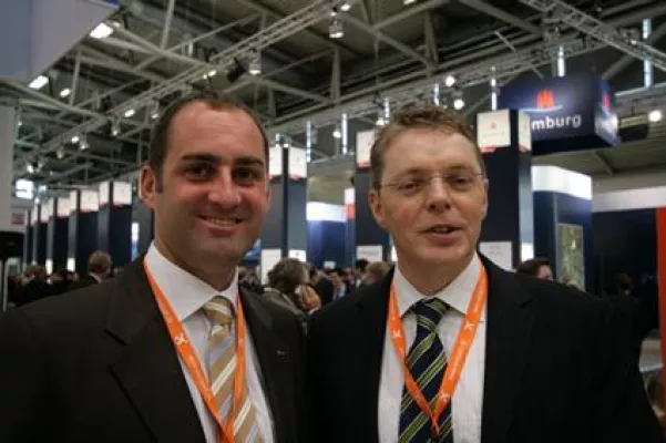 Bild: Auftakt zur EXPO REAL 2009 in München: Geplantes Hotel am Hamburg Airport stößt auf großes Interesse
