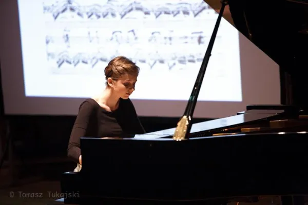 Weihnachten bei Mozart - Festtagskonzerte im Ernst-Reuter-Saal Bild: Weihnachten bei Mozart - Festtagskonzerte im Ernst-Reuter-Saal