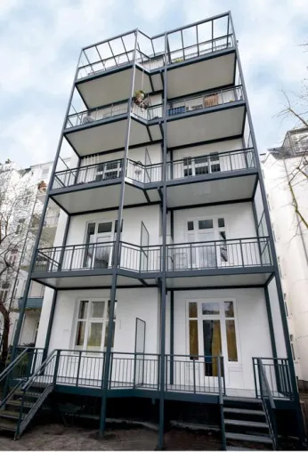 Sommer auf Balkonien - Mehr Wohnqualität durch einen Balkonanbau Bild: Sommer auf Balkonien - Mehr Wohnqualität durch einen Balkonanbau
