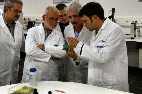 Bild: Workshop „Oberflächenqualifikation für elektronische Baugruppen“ am 12.04.2011 bei Zestron