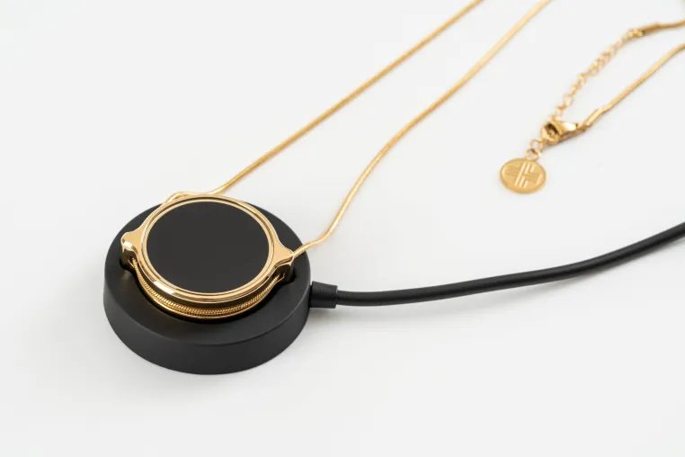 Bild: ThymusSmart® V2 Pro: Schweizer Lifestyle-Wearable rückt die Thymusdrüse in den Fokus