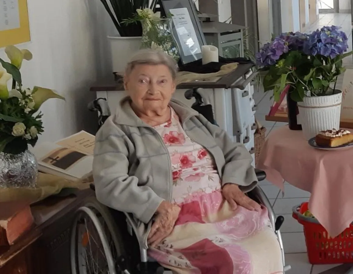 Viel Glück und viel Segen wünschten die Gratulanten dem 90-jährigen Geburtstagskind.