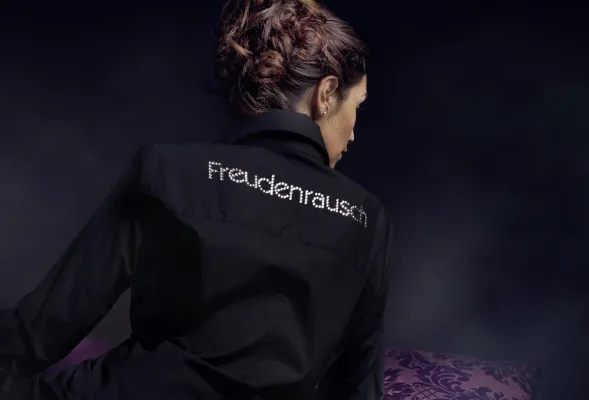 Bild: Neues Modelabel im Freudenrausch