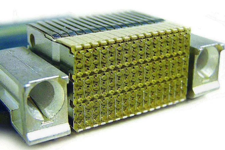 Robuste Hypertac KVPX Steckverbinder von Smiths Connectors Bild: Robuste Hypertac KVPX Steckverbinder von Smiths Connectors